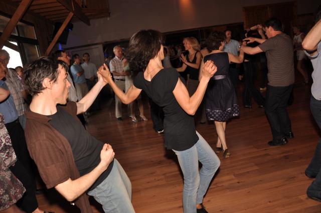 min 2010 04 18 station danse 072